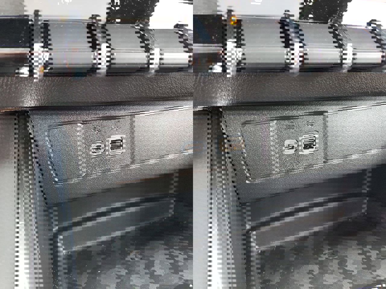 New 2025 GMC Canyon AT4 w/ Nightfall Edition image 72