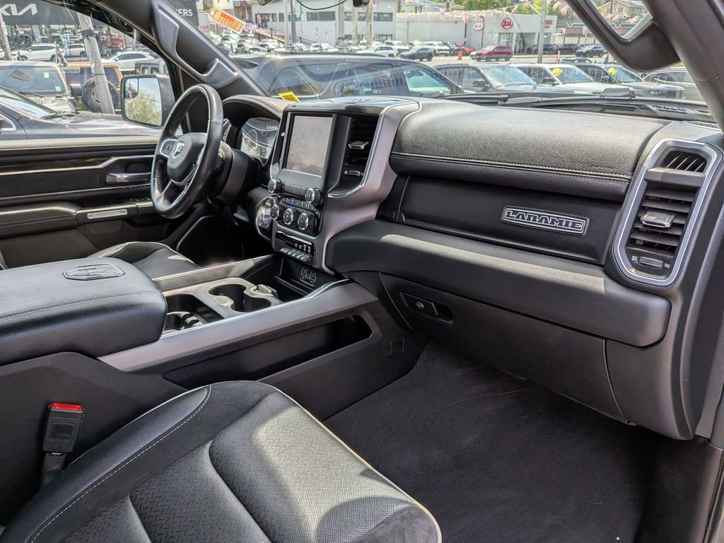 Used 2022 RAM 1500 Laramie w/ Sport Appearance Package AWD/4WD image 25