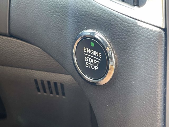 Certified 2024 Ford Edge Titanium AWD/4WD image 30