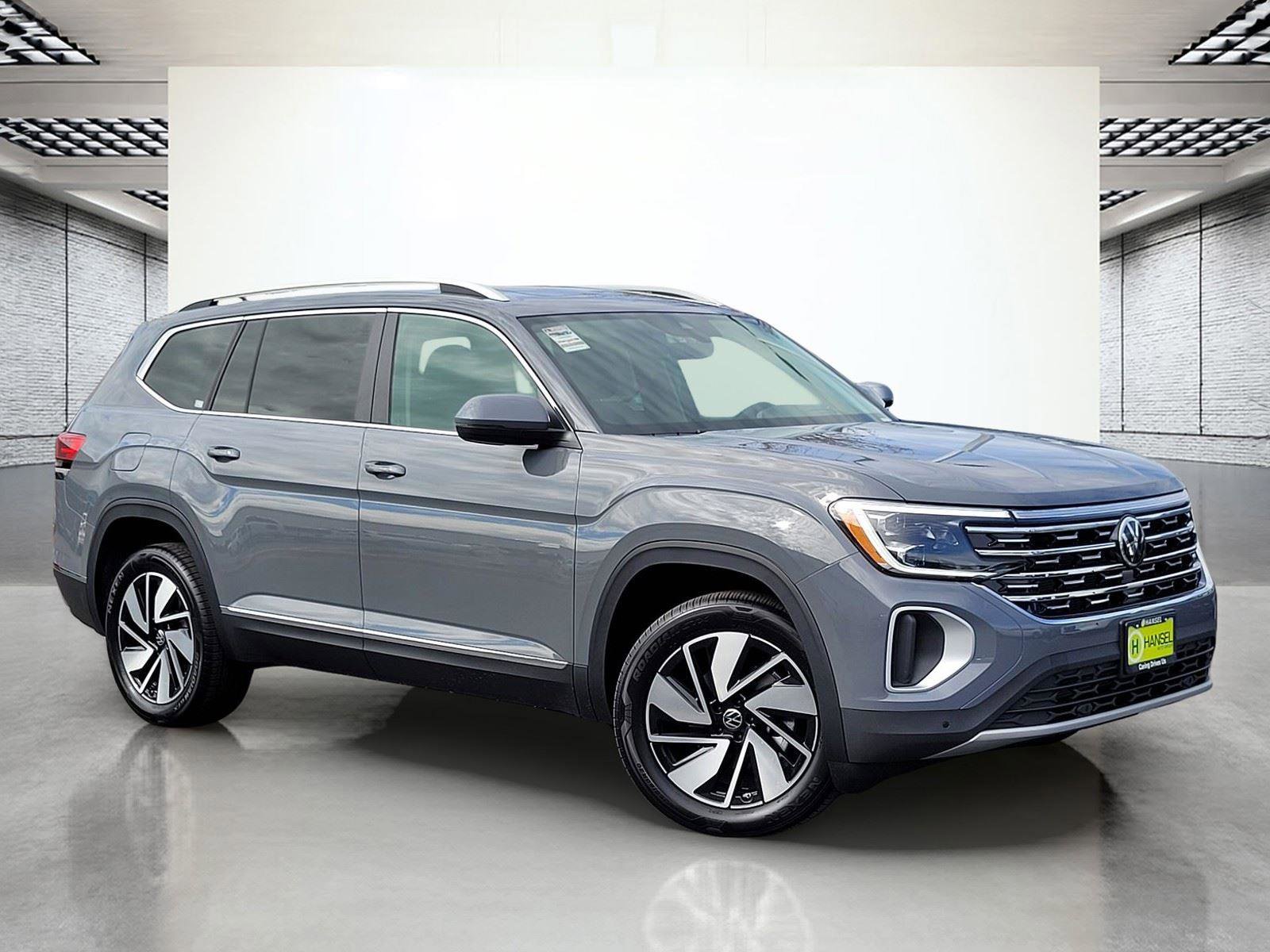 New 2026 Volkswagen Atlas SEL image 2