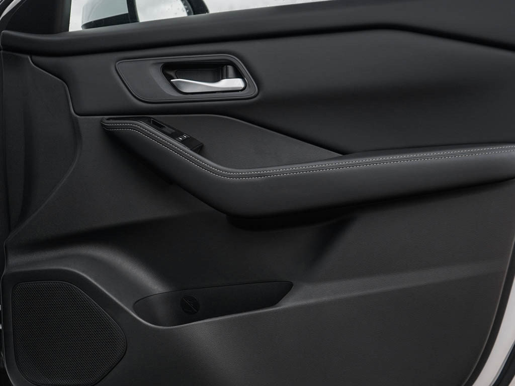 New 2026 Nissan Rogue SV AWD/4WD image 10