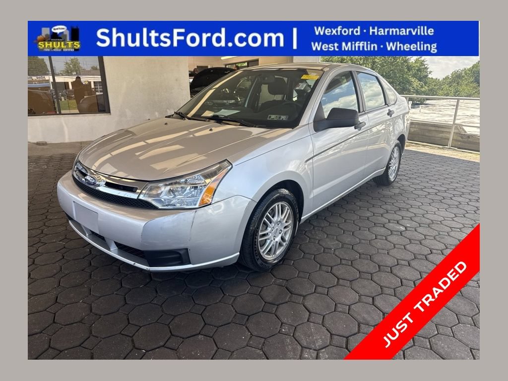 Used 2011 Ford Focus SE w/ 201A Rapid Spec Order Code FWD image 1