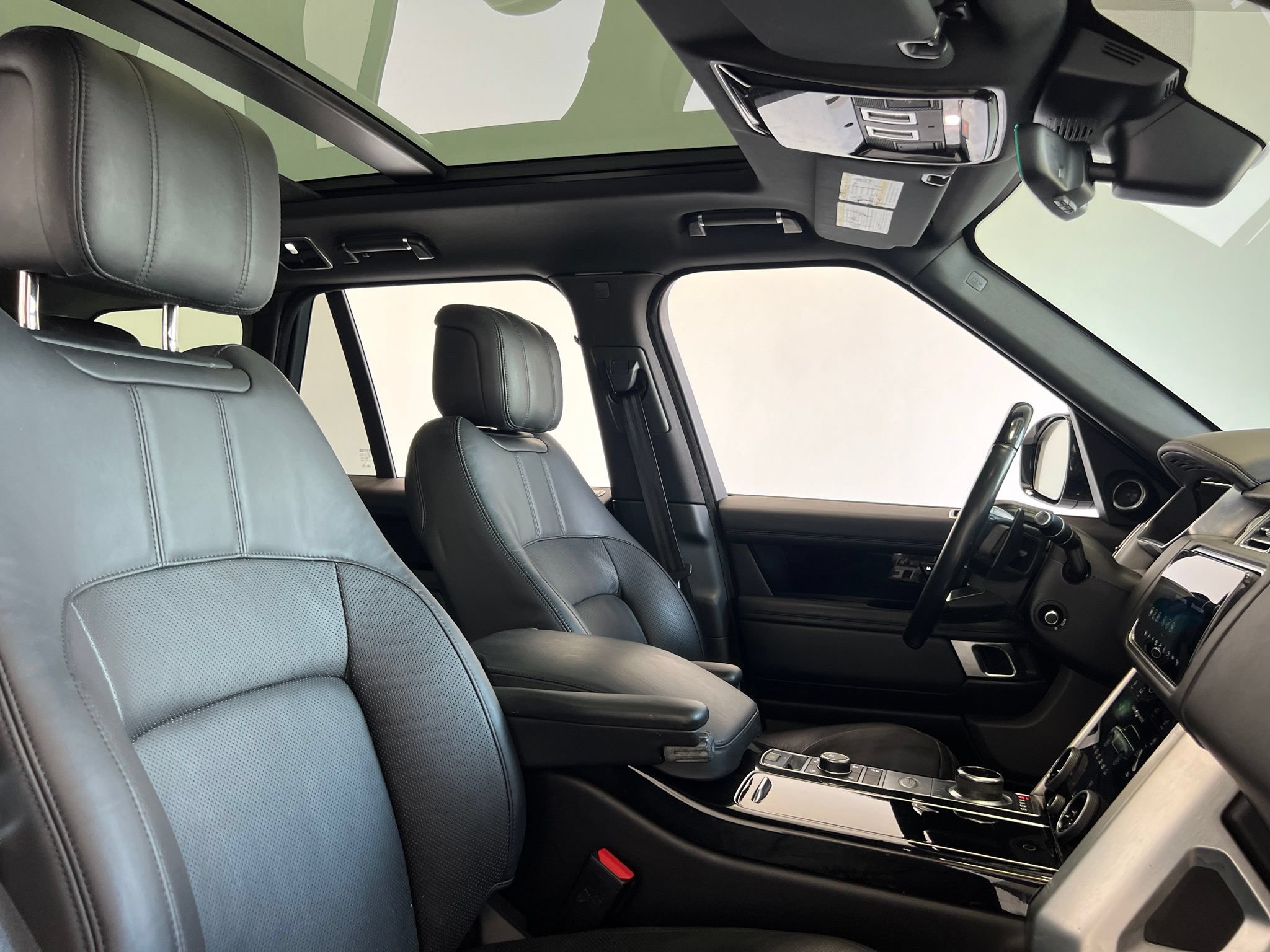 Used 2020 Land Rover Range Rover HSE AWD/4WD image 22