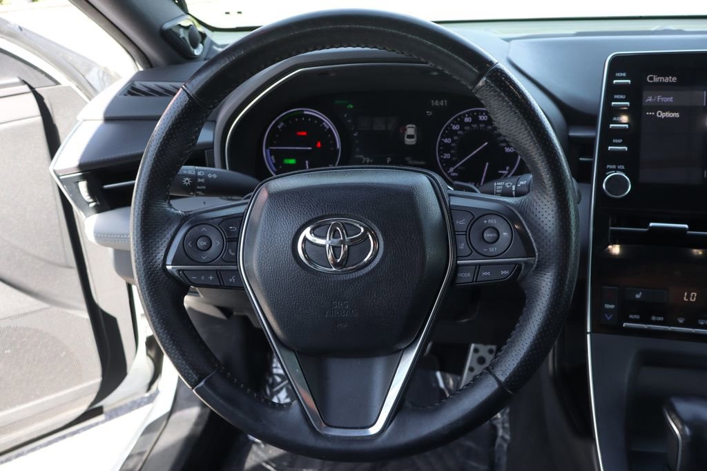 Used 2020 Toyota Avalon XSE FWD image 22