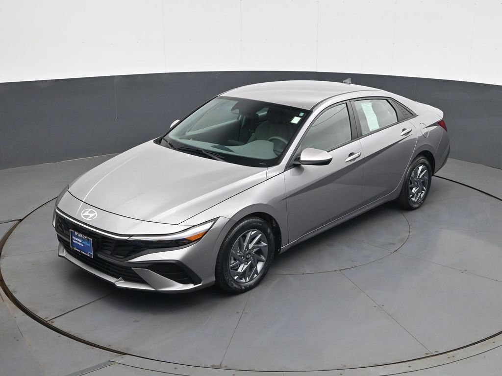 Certified 2024 Hyundai Elantra SEL FWD image 14