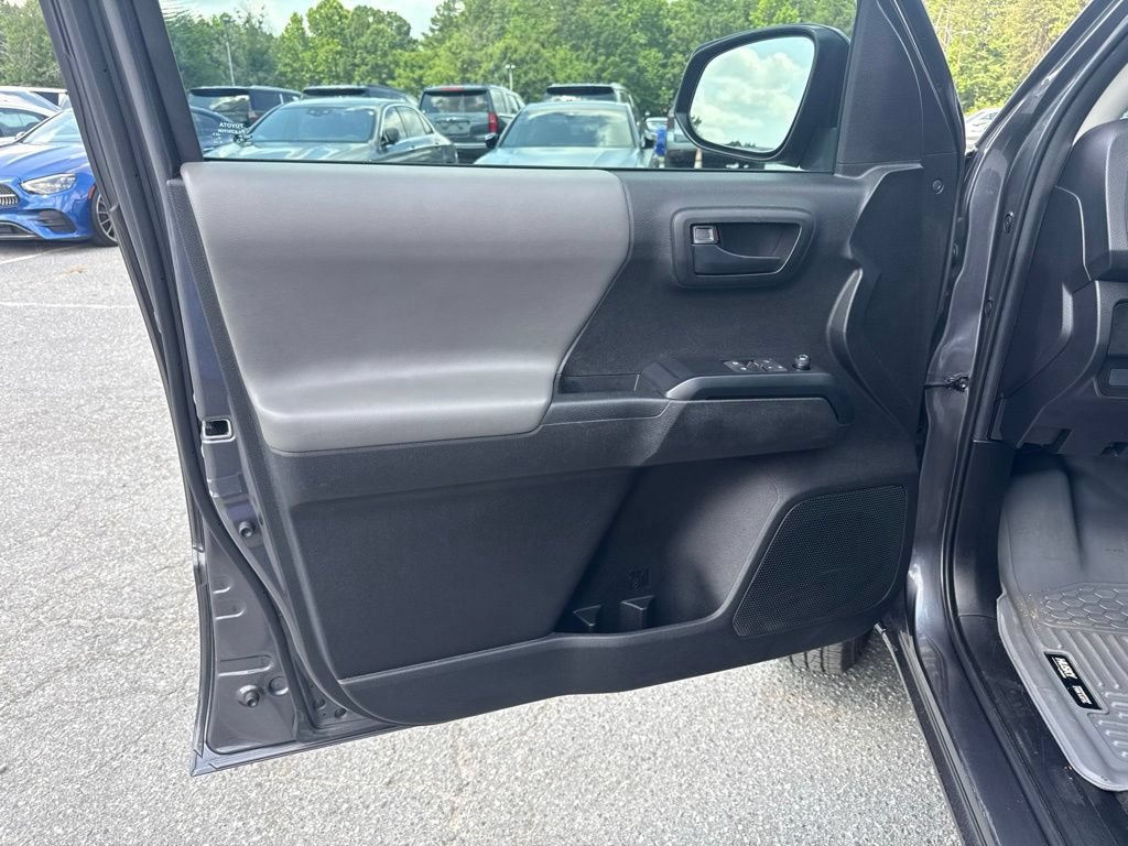 Used 2022 Toyota Tacoma SR RWD image 19