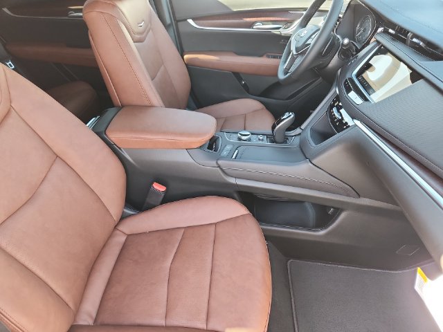 New 2026 Cadillac XT5 Premium Luxury w/ Driver Assist Package AWD/4WD image 22
