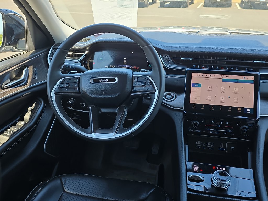 Used 2023 Jeep Grand Cherokee 30th Anniversary image 22