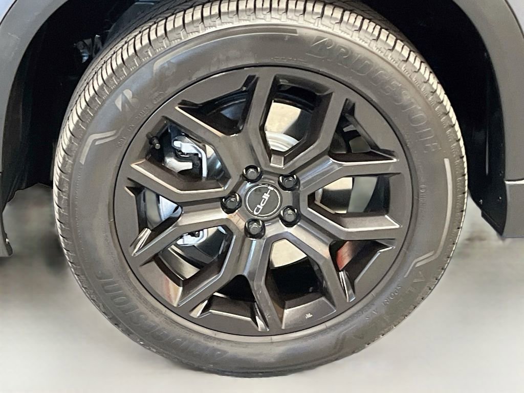 Used 2025 Honda Pilot Touring image 34