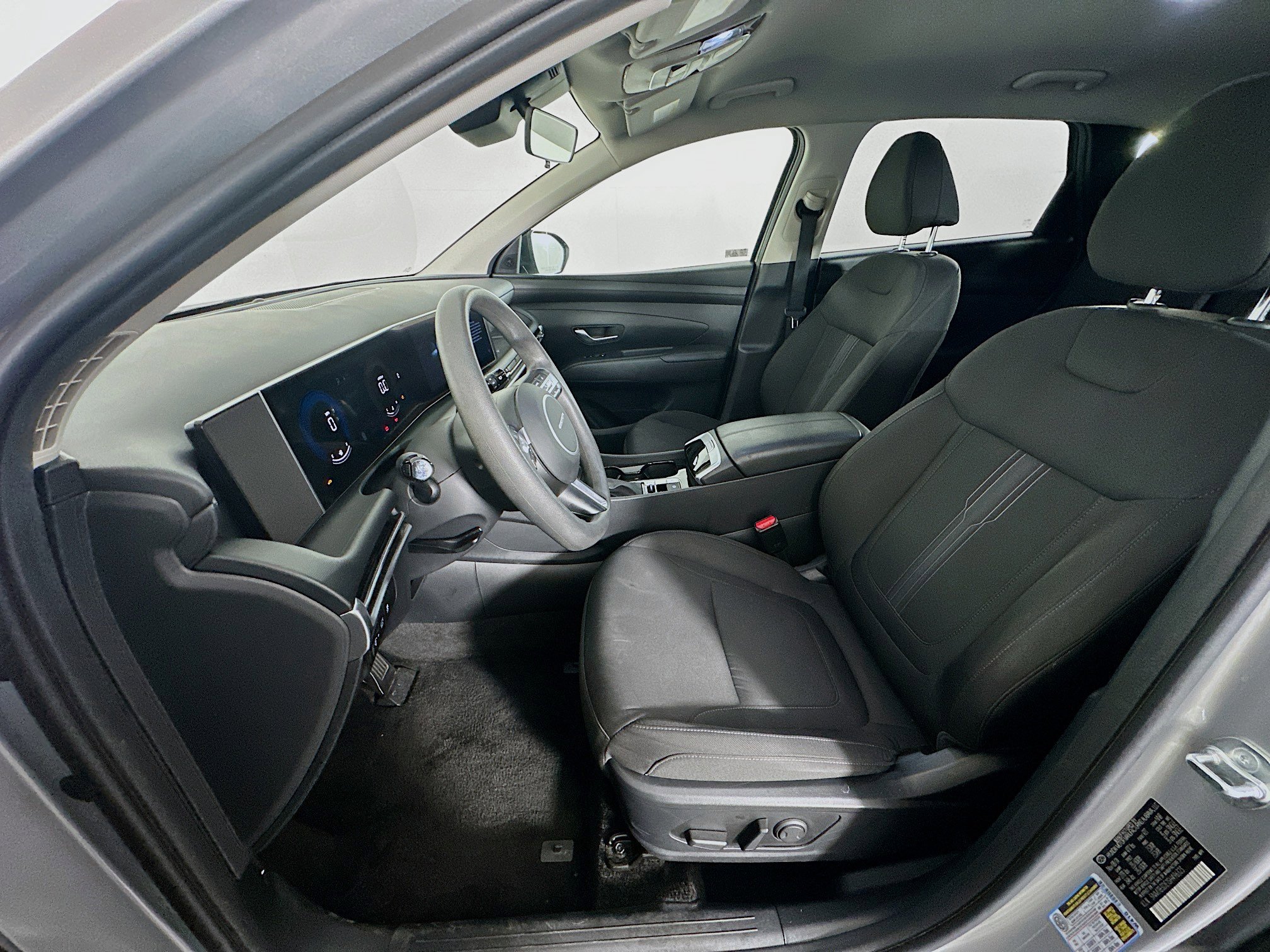 Used 2025 Hyundai Tucson SEL FWD image 13