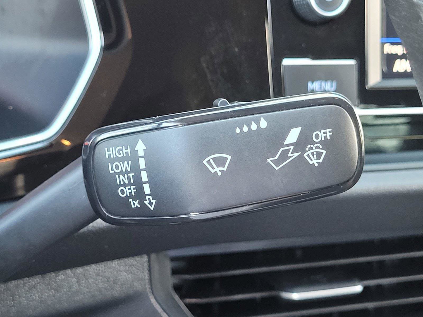 Used 2024 Volkswagen Jetta S image 33