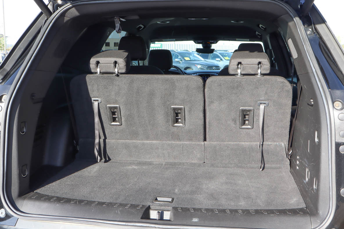 Used 2023 Chevrolet Traverse LT image 10