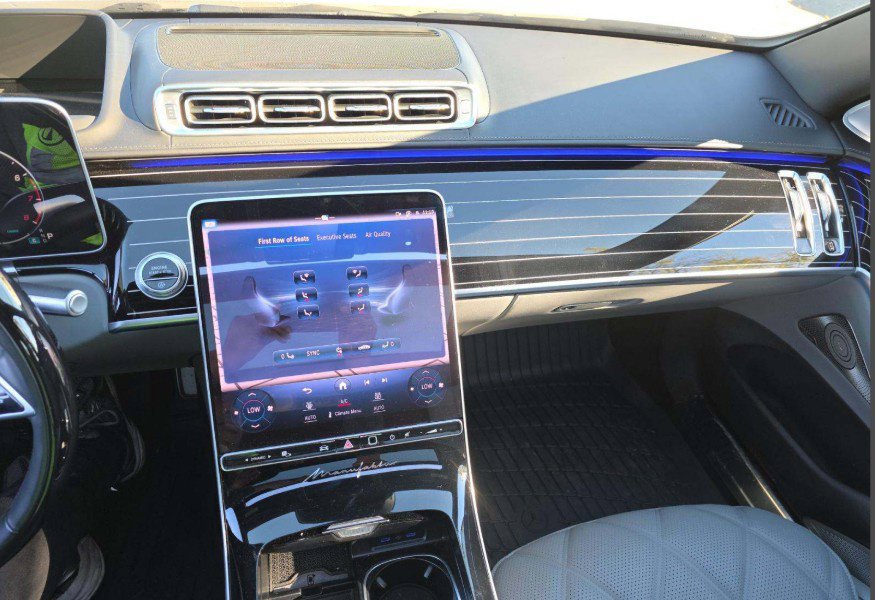 Used 2024 Mercedes-Benz Maybach S 580 4MATIC image 3