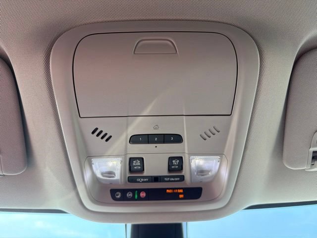 Used 2018 Buick Enclave Premium w/ Experience Buick Package AWD/4WD image 23