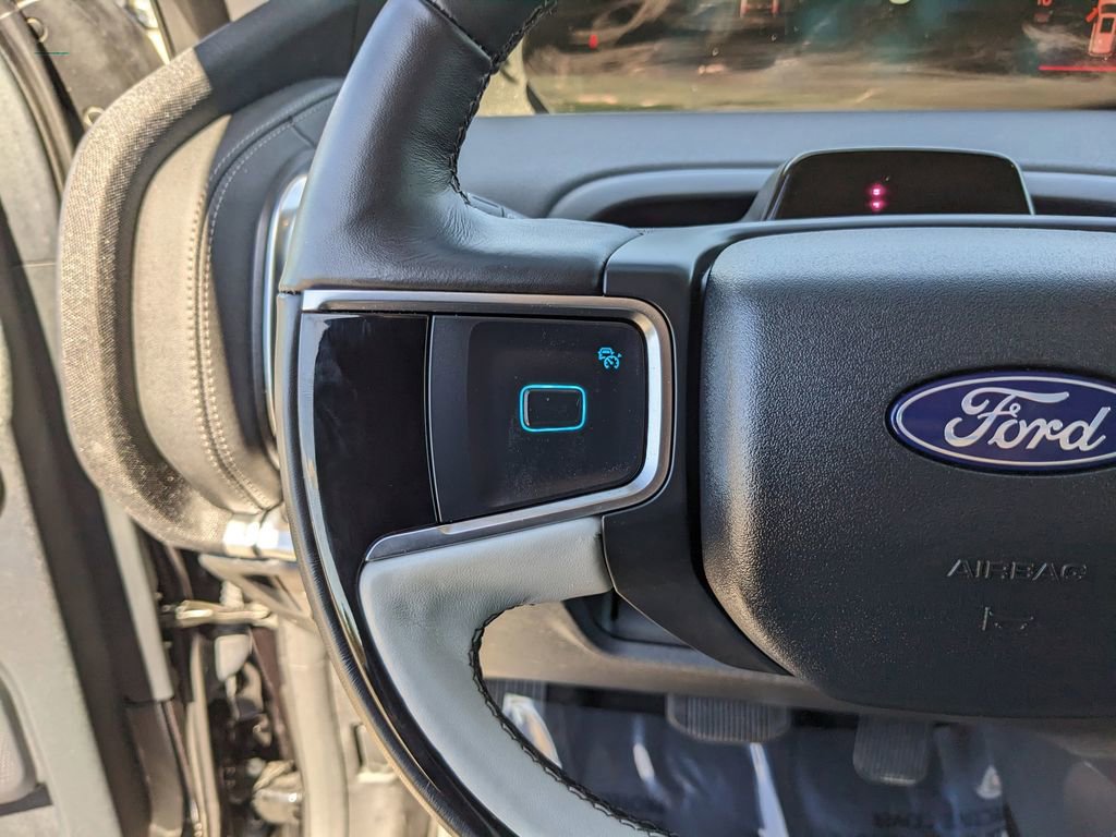 Used 2025 Ford Expedition Max Platinum image 33