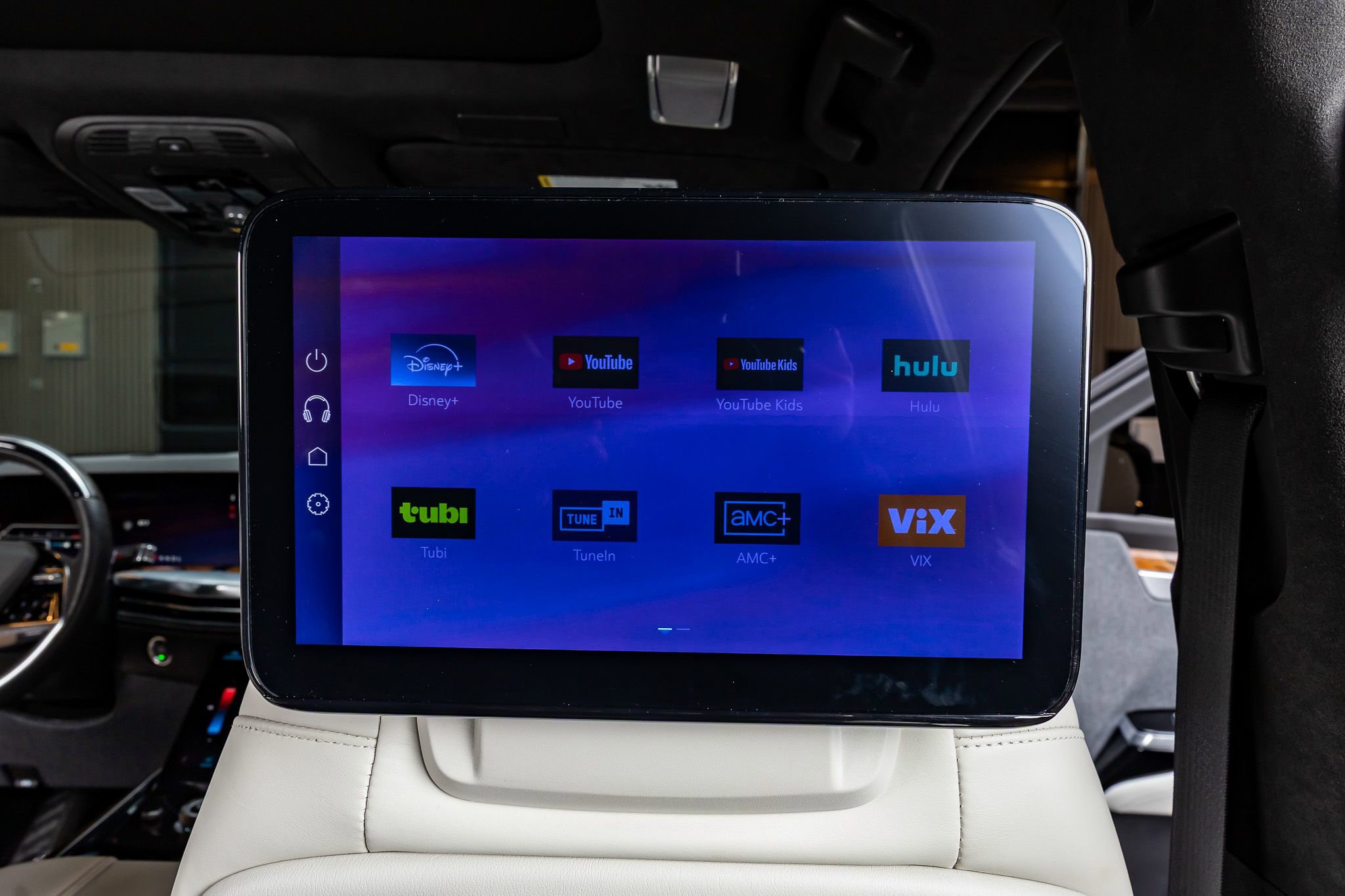 Used 2025 Cadillac Escalade ESV Sport Platinum w/ LPO, ONYX Package image 32