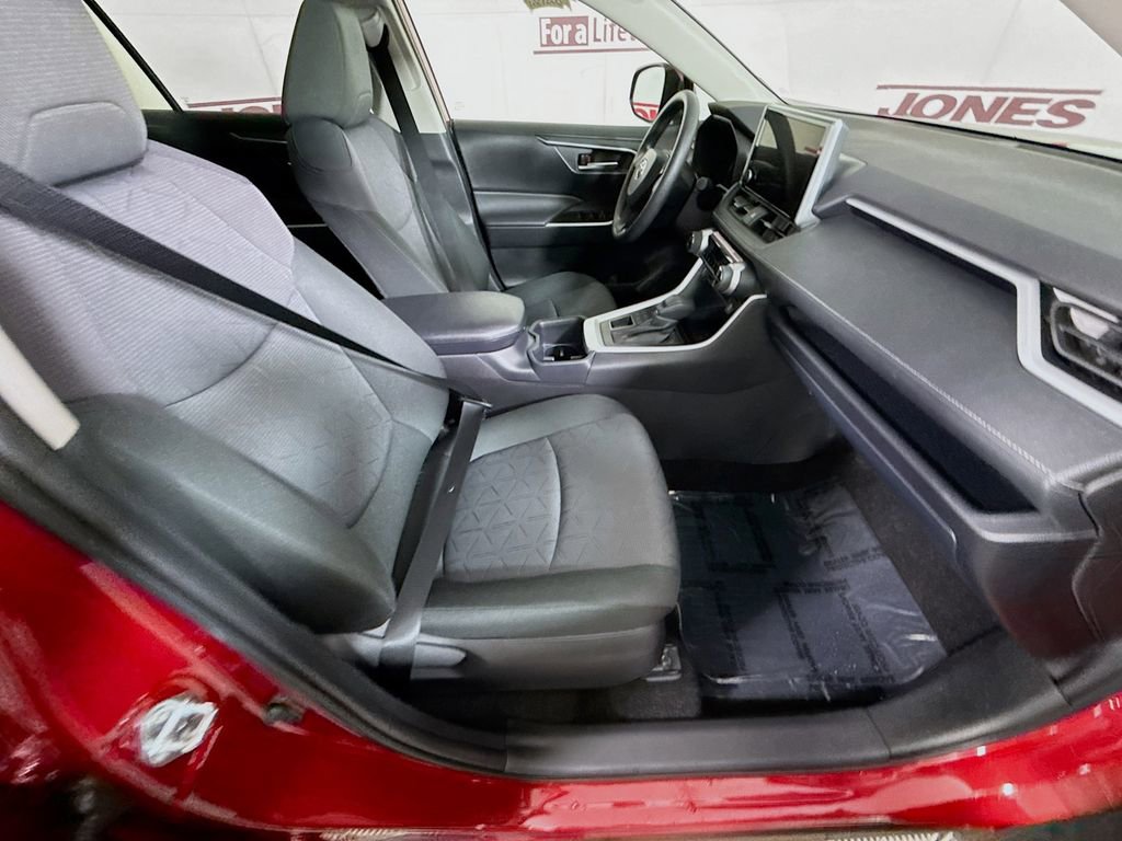 Certified 2025 Toyota RAV4 XLE image 29