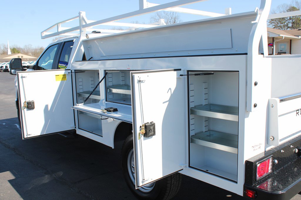 Used 2024 Ford F350 XL w/ XL Chrome Package image 32