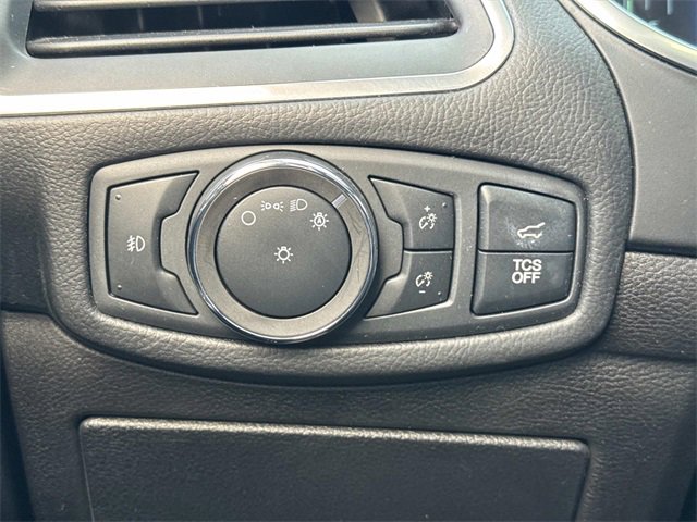 Used 2020 Ford Edge Titanium w/ Equipment Group 301A image 22