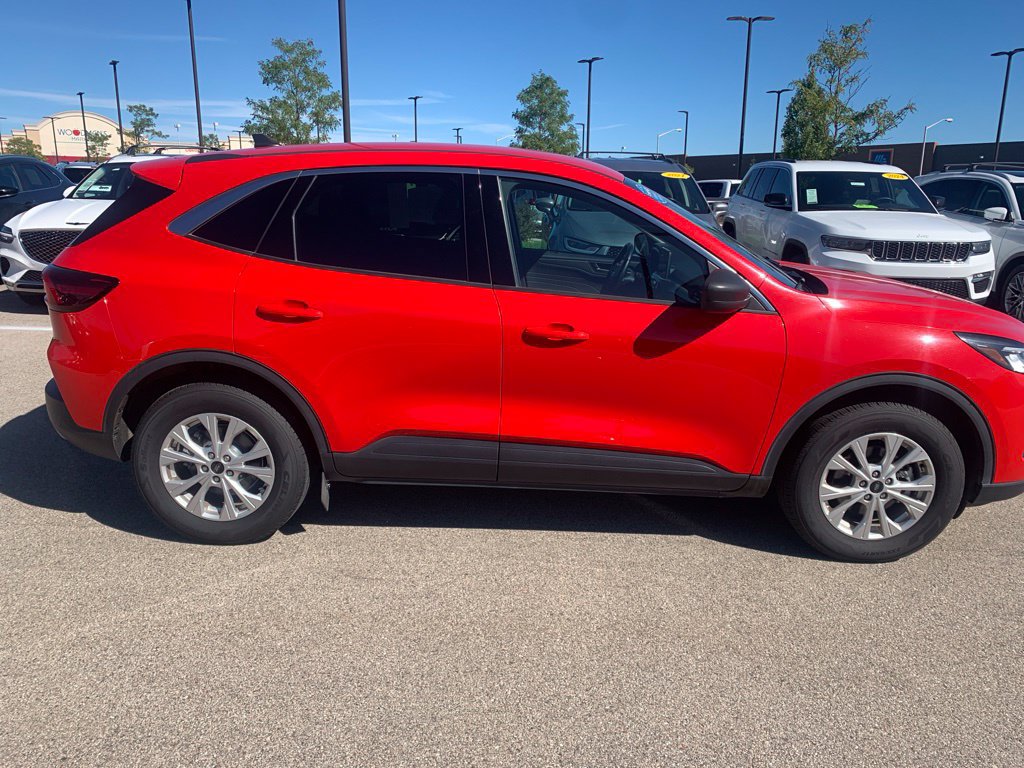 Used 2024 Ford Escape Active AWD/4WD image 7