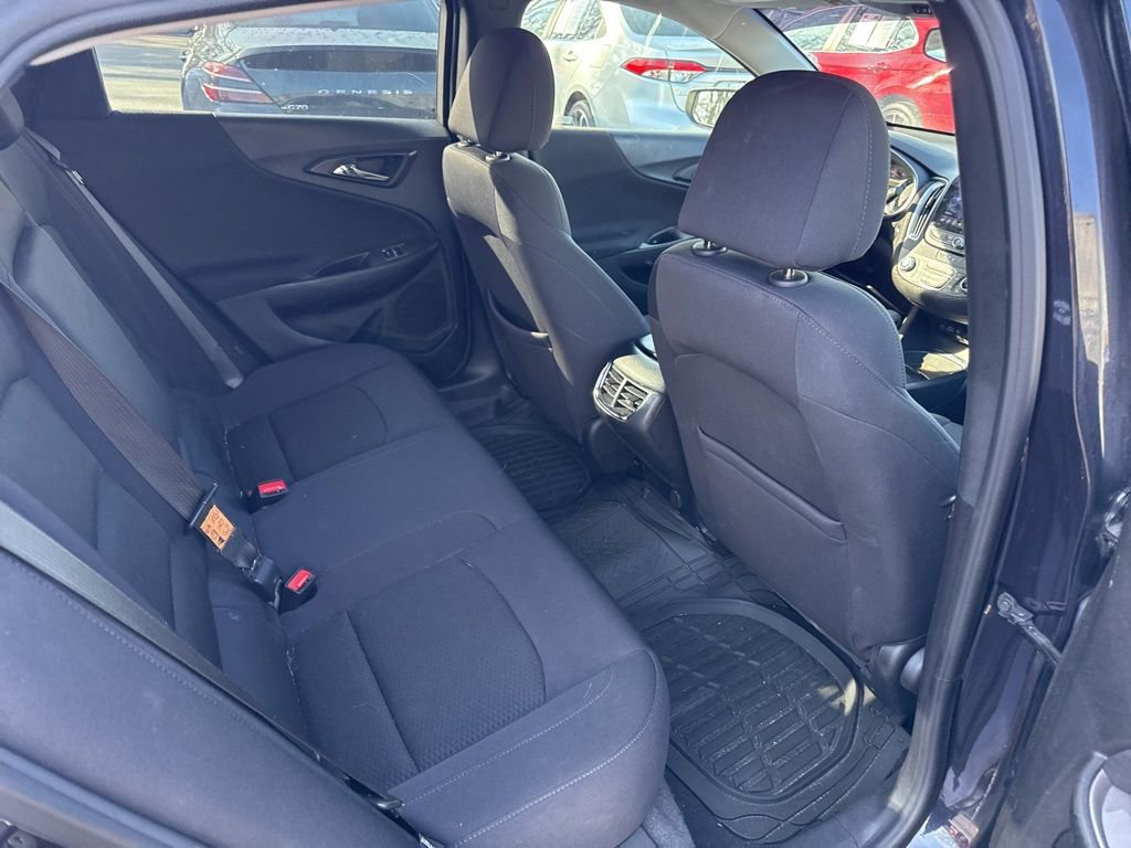 Used 2022 Chevrolet Malibu LT image 10