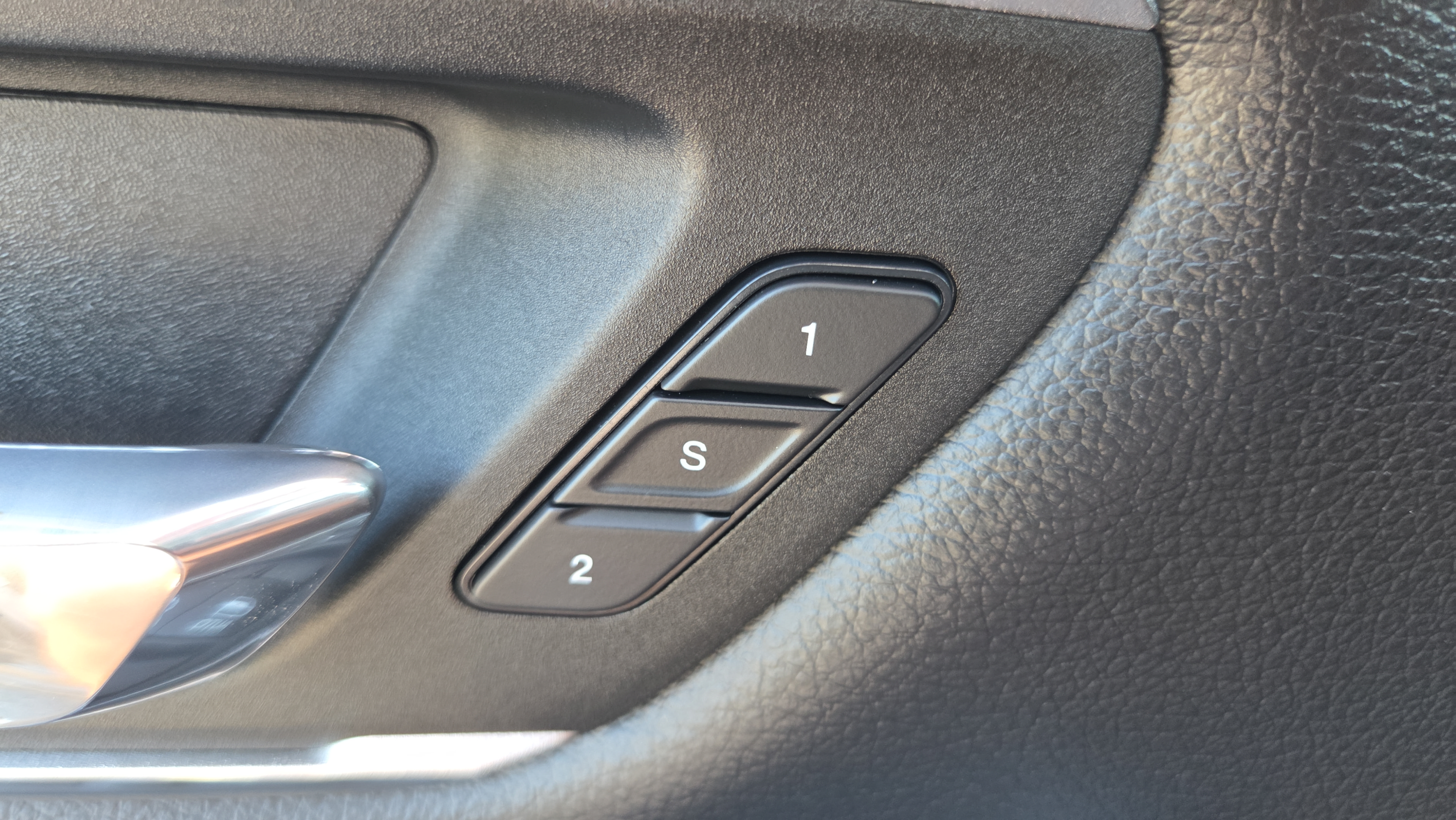 Used 2022 RAM 1500 Laramie w/ Sport Appearance Package RWD image 34
