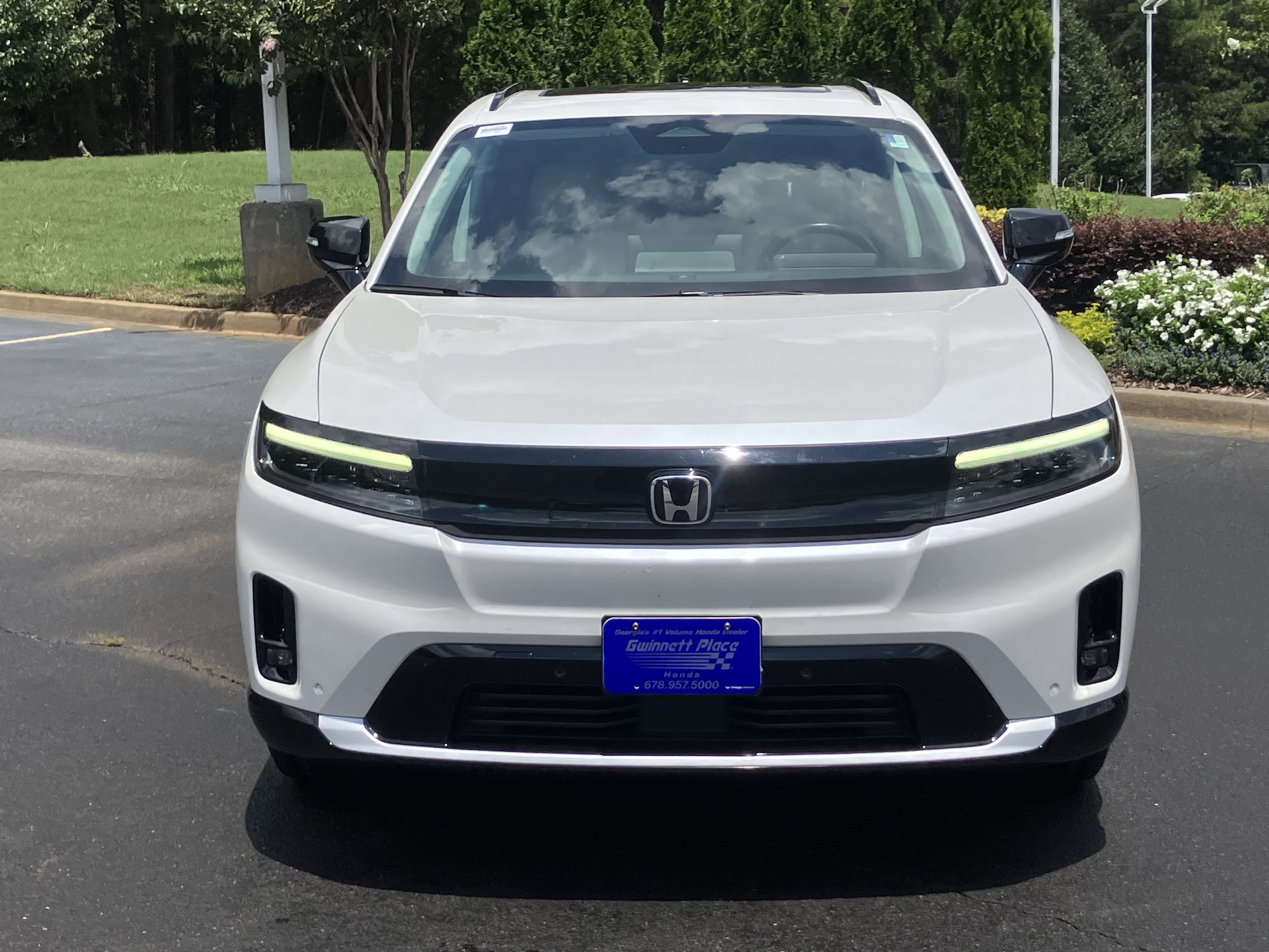 Used 2024 Honda Prologue Touring image 3