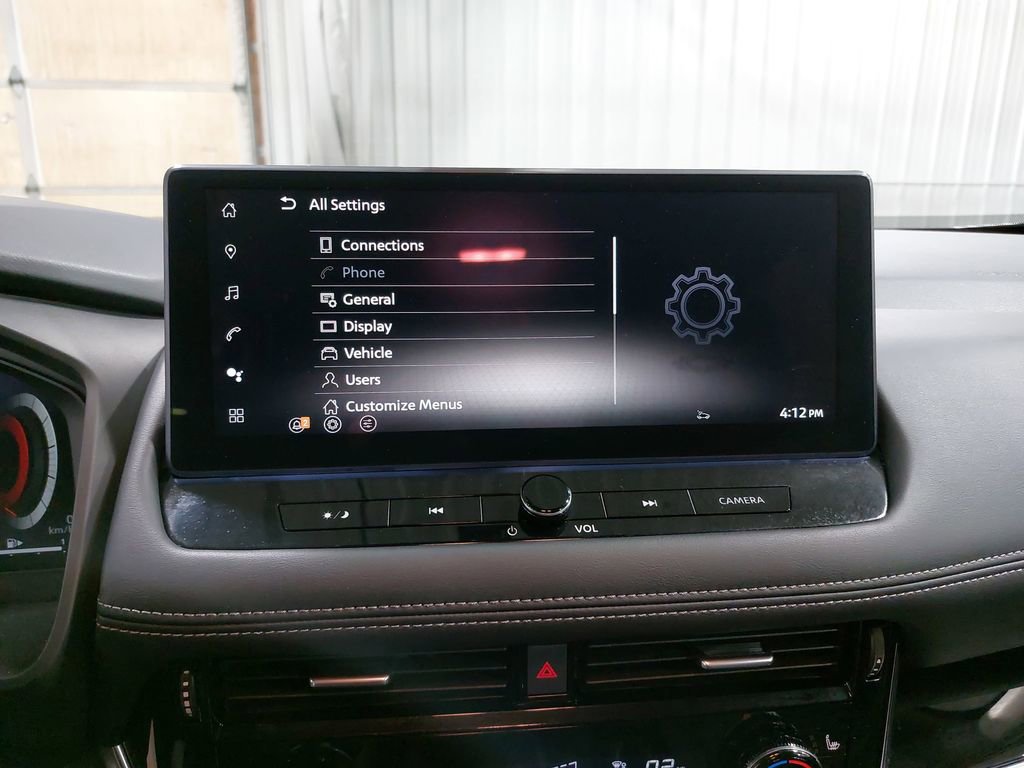 Certified 2025 Nissan Rogue SL image 42