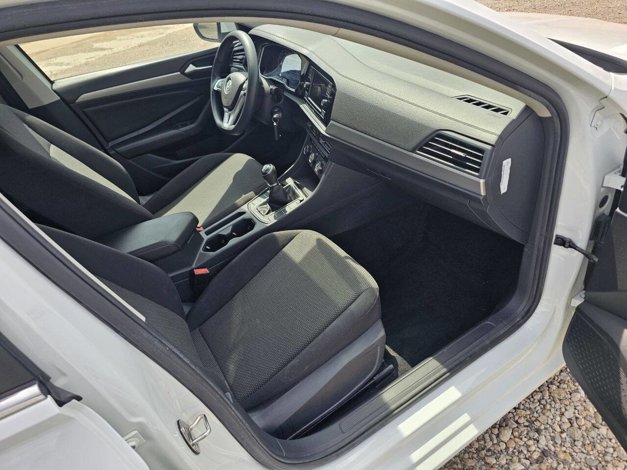 Used 2019 Volkswagen Jetta S image 9