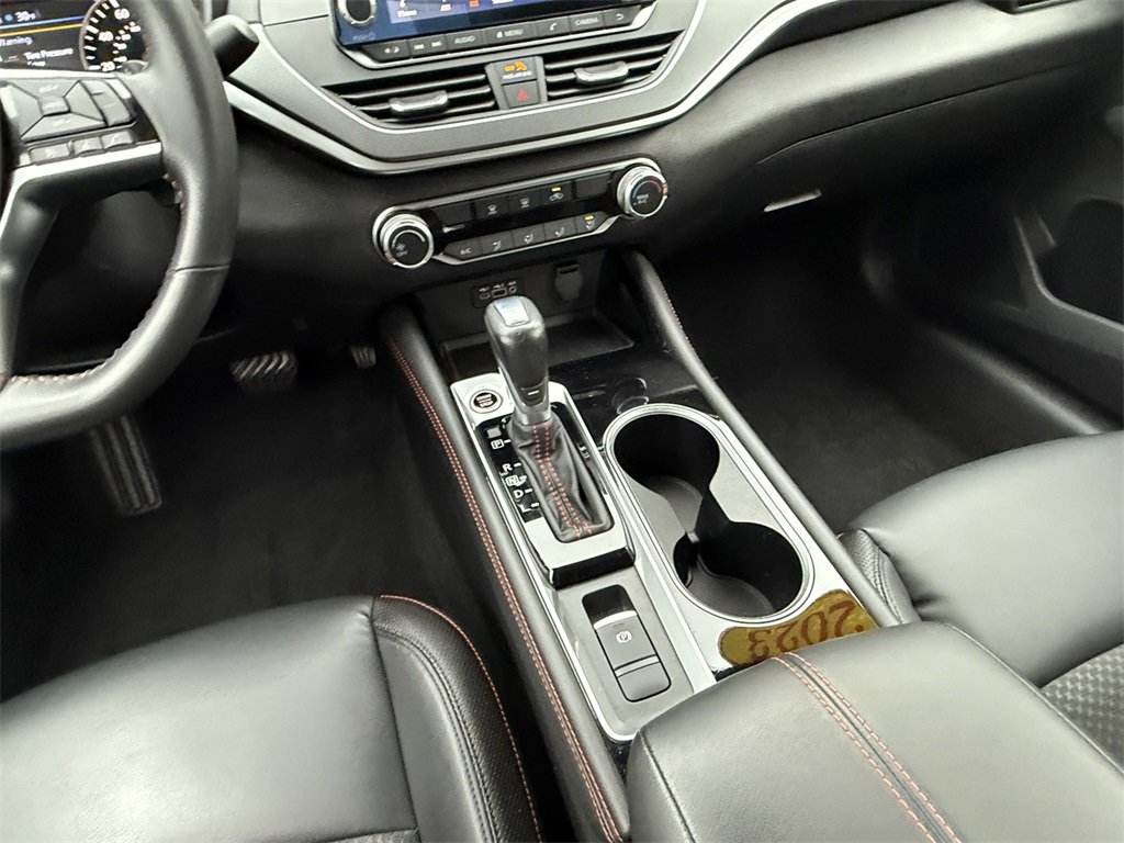 Used 2023 Nissan Altima 2.5 SR image 13