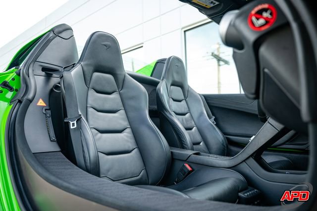 Used 2015 McLaren 650S Spider image 74