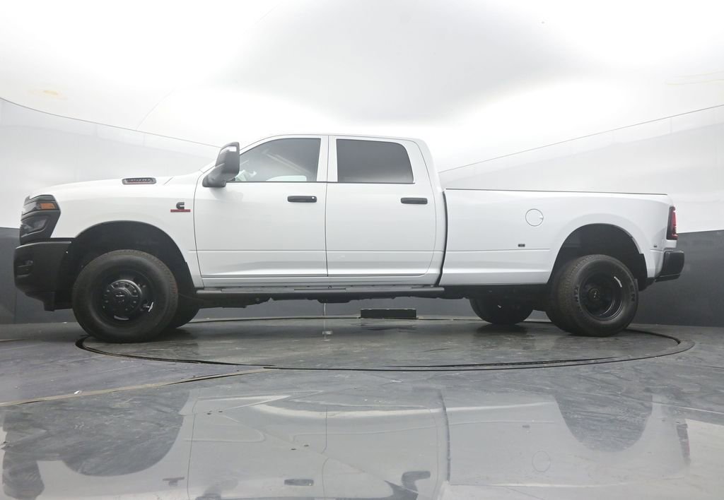 New 2026 RAM 3500 Tradesman AWD/4WD image 60