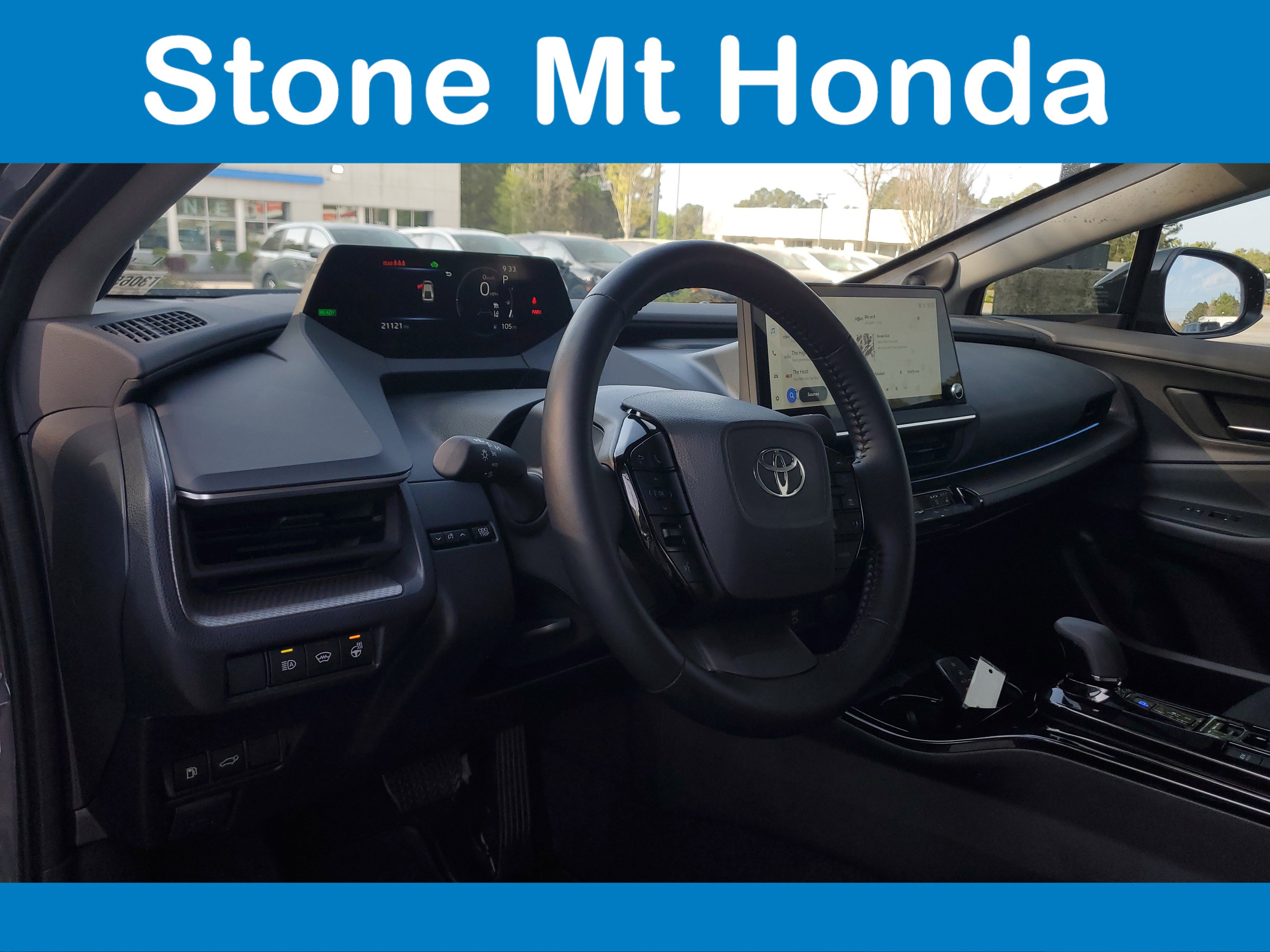Used 2026 Toyota Prius Limited w/ Limited Premium Package image 17