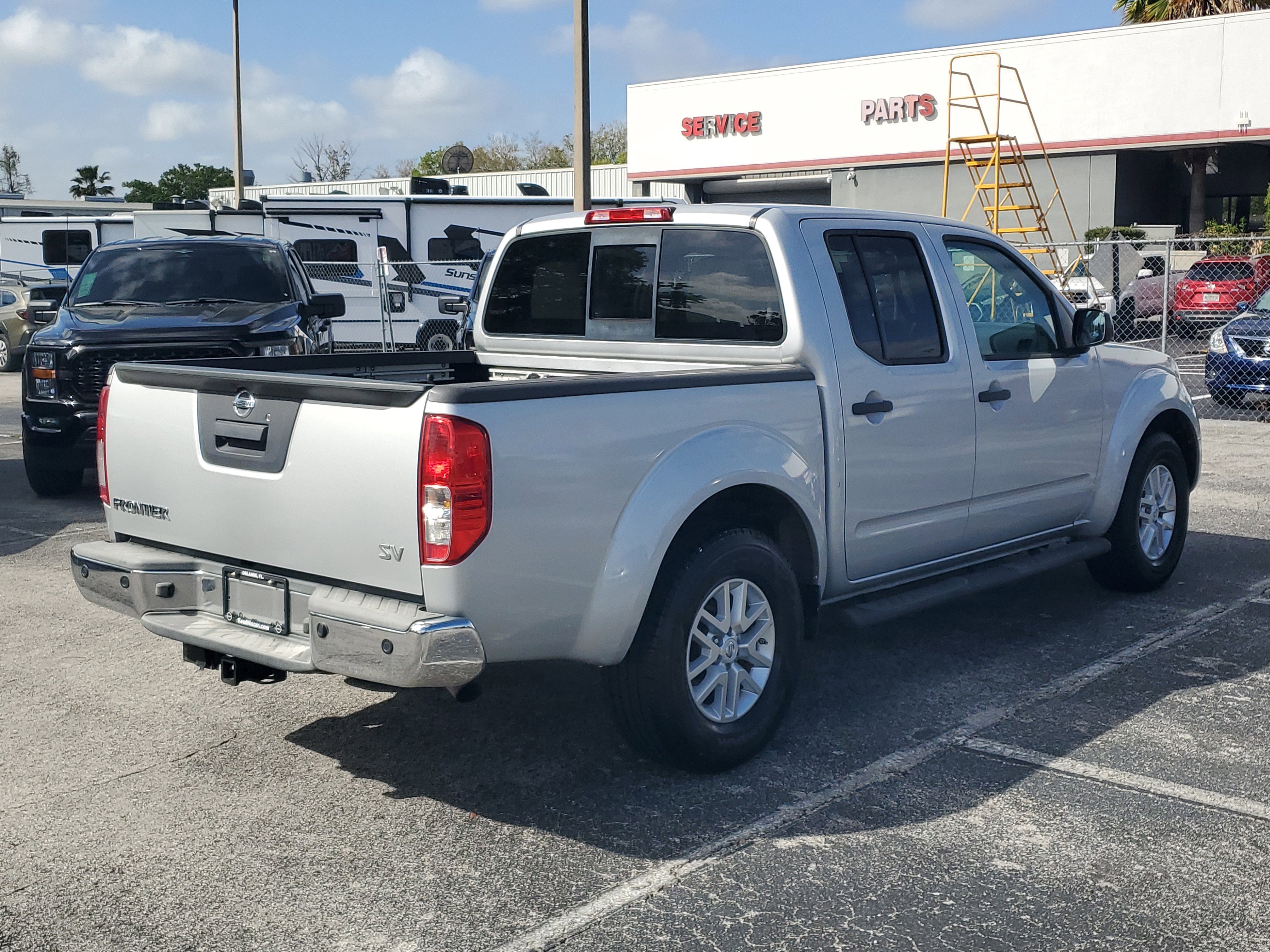 Used 2016 Nissan Frontier SV w/ SV Value Truck Package image 4