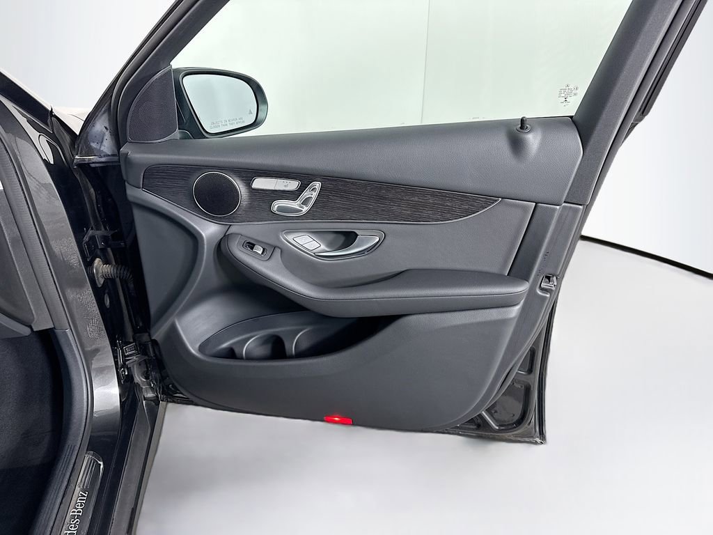 Certified 2022 Mercedes-Benz GLC 300 image 25