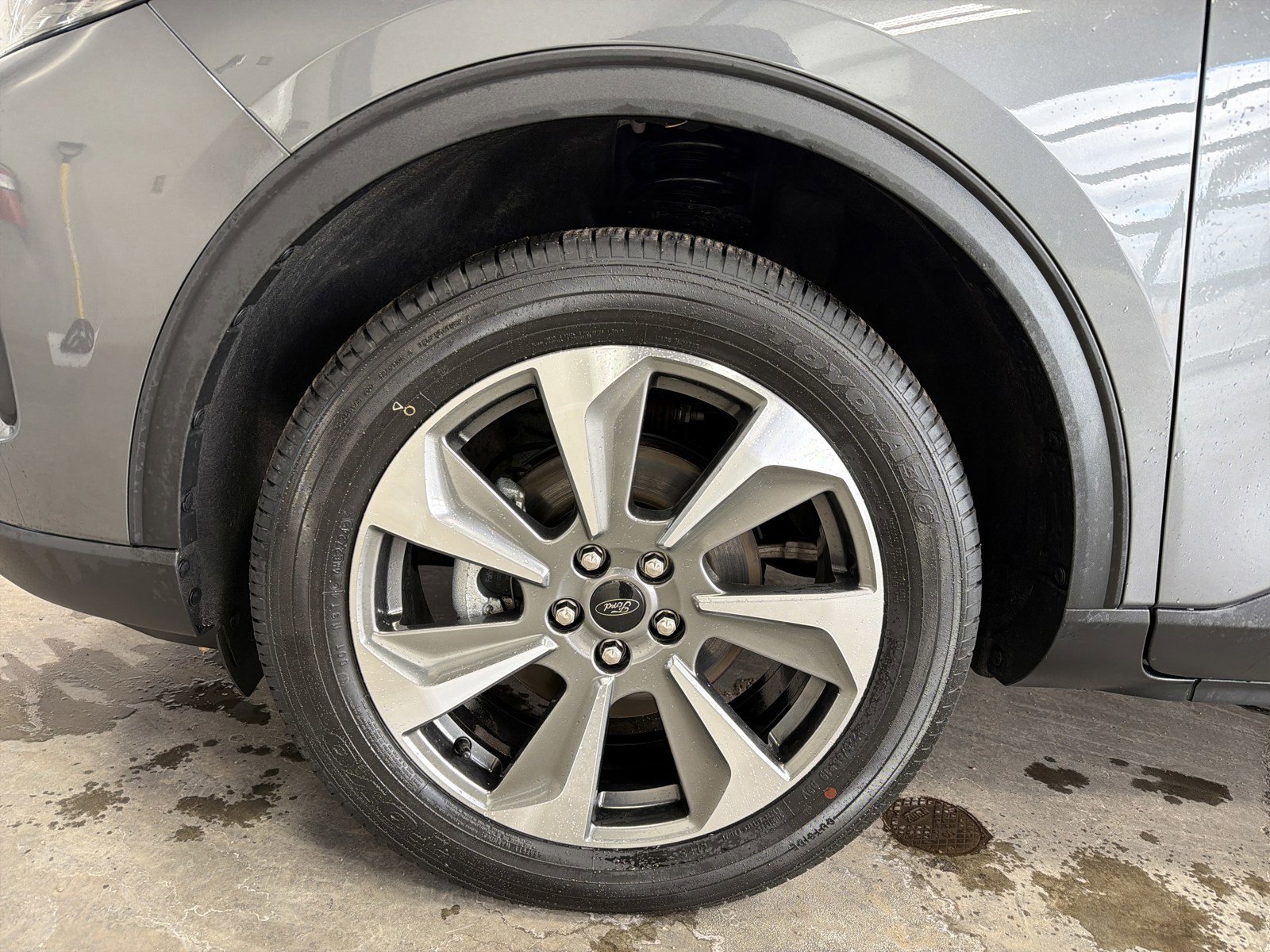 Used 2024 Ford Escape Platinum image 15