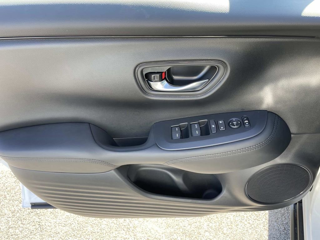New 2026 Honda HR-V LX image 15