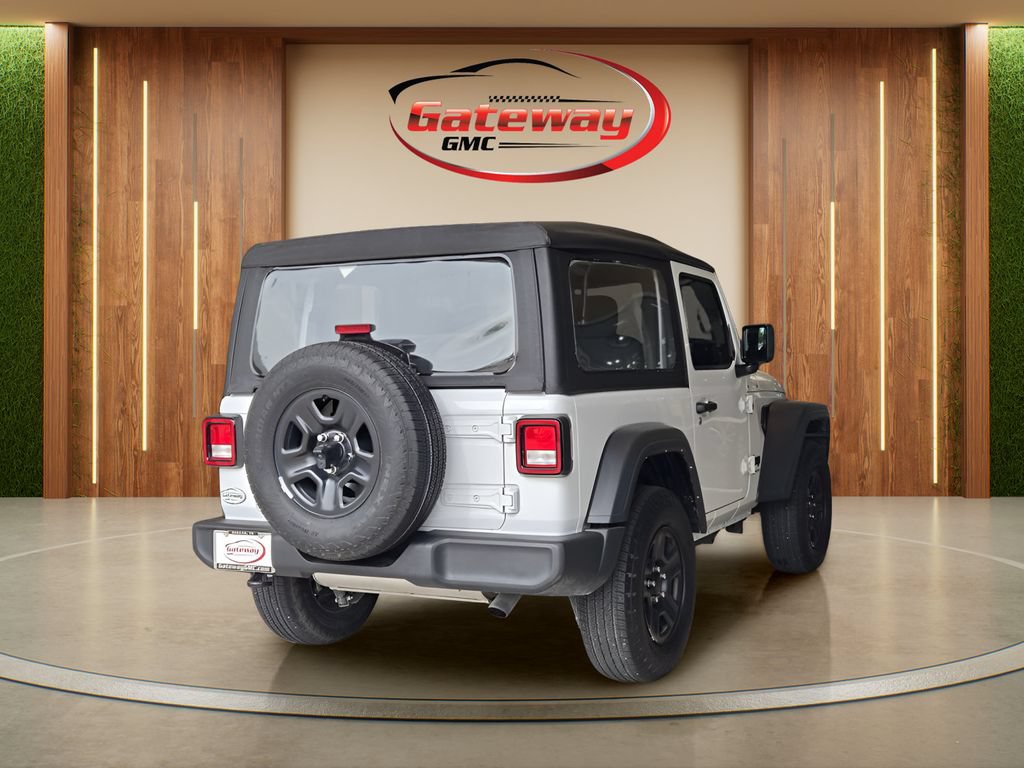 Used 2025 Jeep Wrangler Sport AWD/4WD image 7