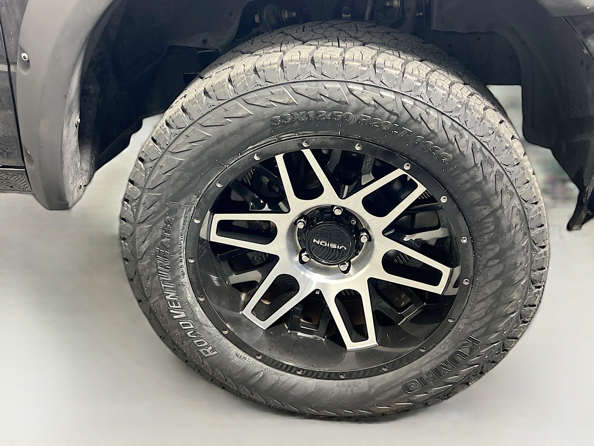 Used 2018 RAM 1500 Big Horn RWD image 13