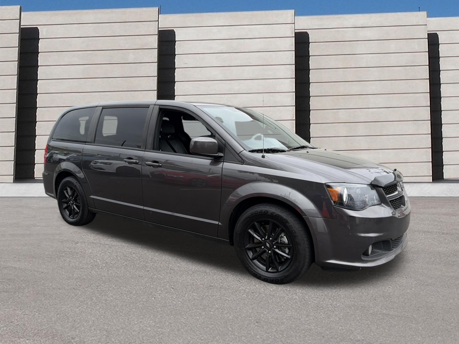 Used 2020 Dodge Grand Caravan GT FWD image 6