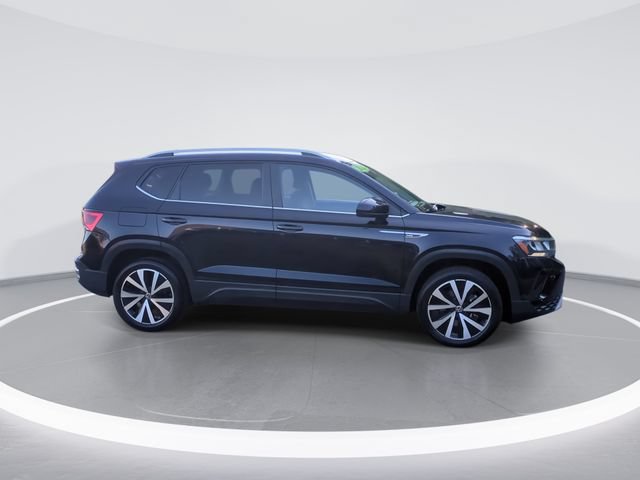 Used 2022 Volkswagen Taos SE FWD image 9