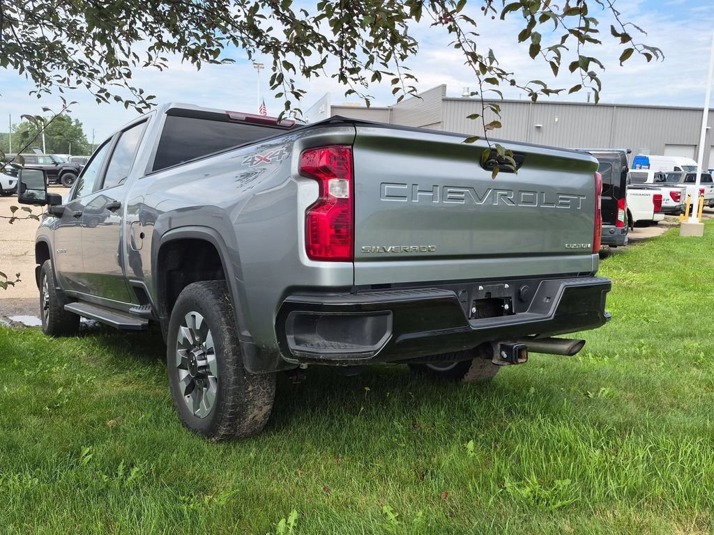 Used 2024 Chevrolet Silverado 2500 Custom w/ Custom Convenience Package AWD/4WD image 4