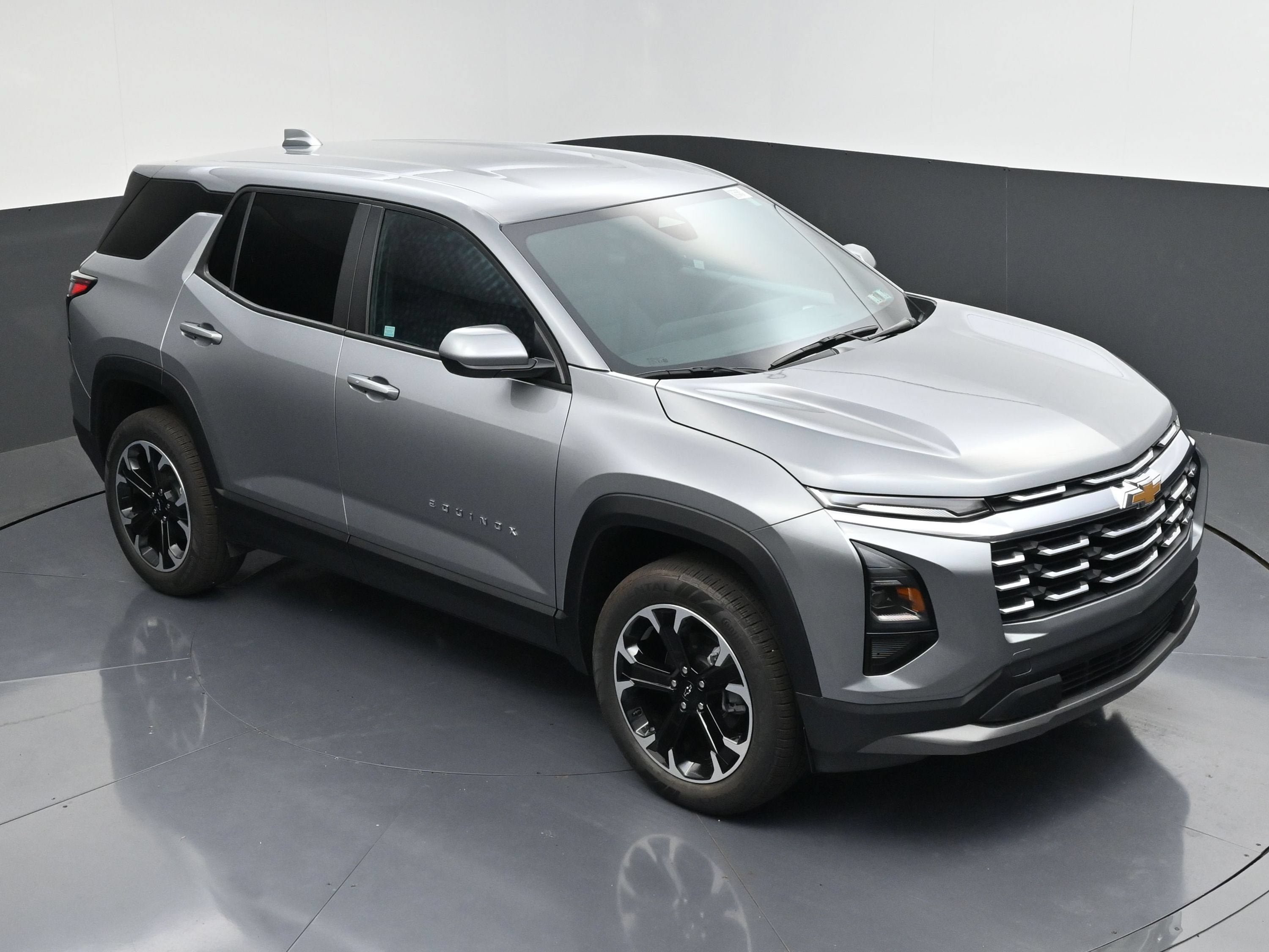 New 2027 Chevrolet Equinox LT w/ Convenience Package II FWD image 46
