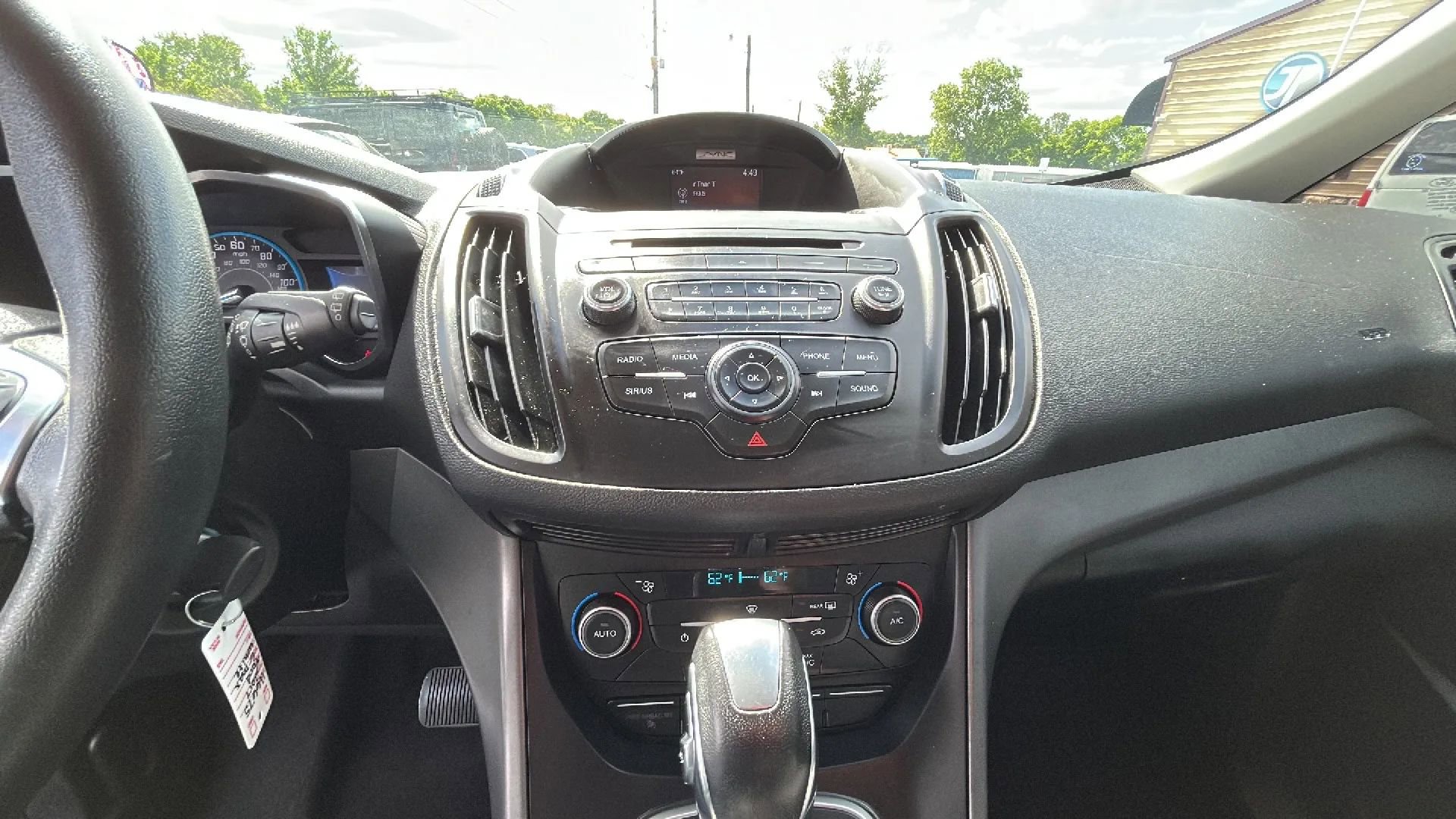 Used 2017 Ford C-MAX SE w/ Interior Protection Package FWD image 28