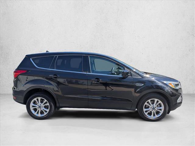 Used 2019 Ford Escape SE image 4