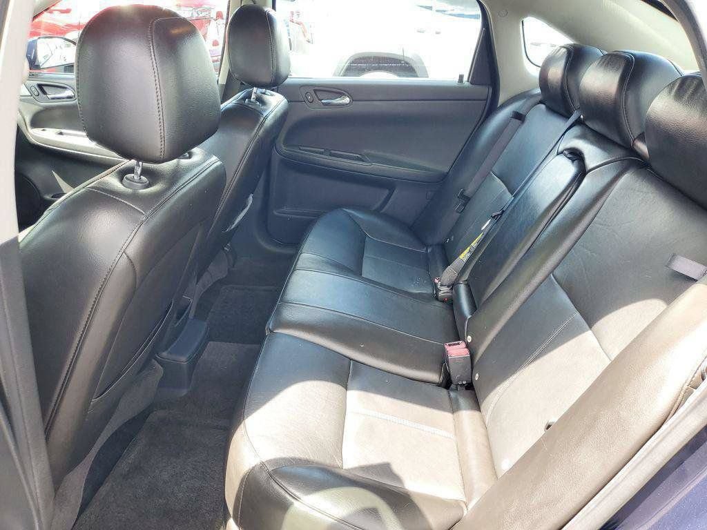 Used 2008 Chevrolet Impala LT w/ Luxury Edition Package FWD image 22