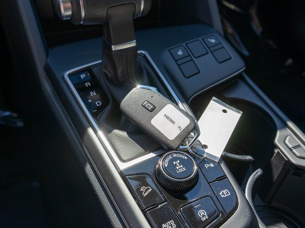 Used 2025 Kia Sportage LX image 26