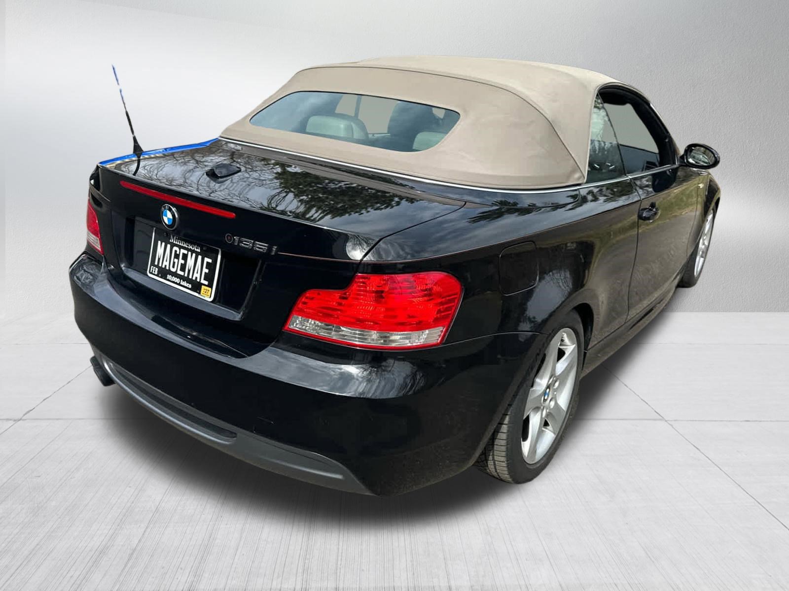 Used 2008 BMW 135i Convertible image 8
