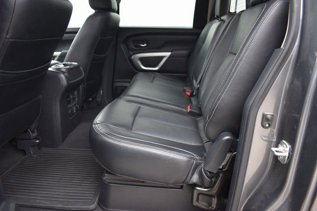 Used 2021 Nissan Titan SV w/ SV Convenience Package image 22