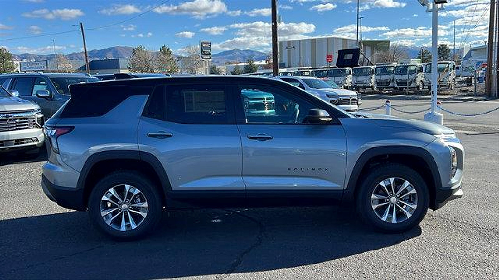 New 2026 Chevrolet Equinox LT w/ Convenience Package II image 4